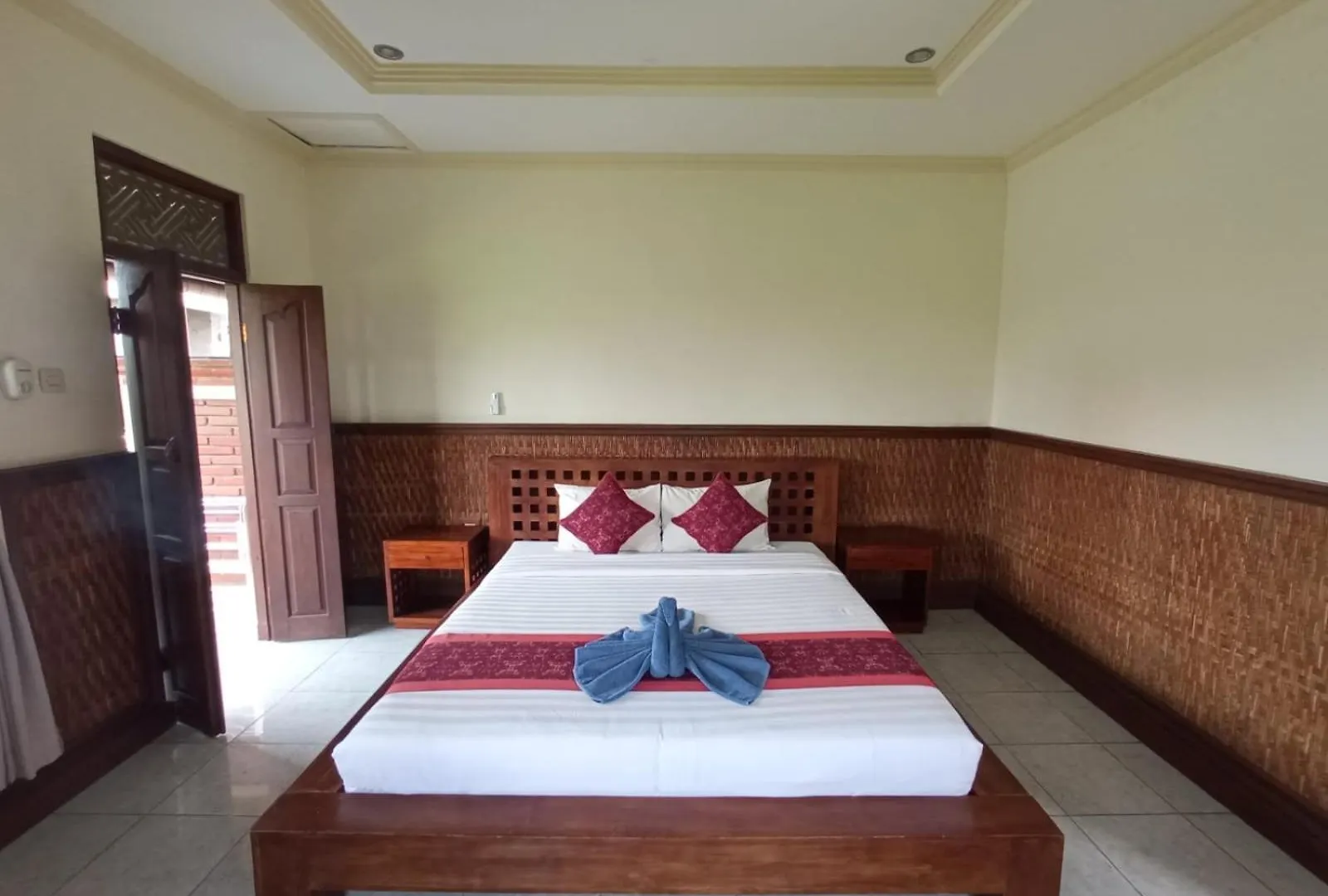 Three Dewi'S Guest House Ubud
