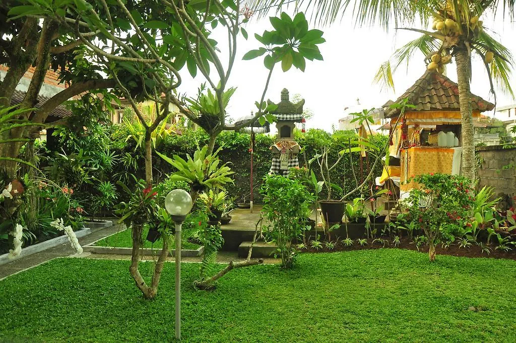 Three Dewi'S Guest House Ubud